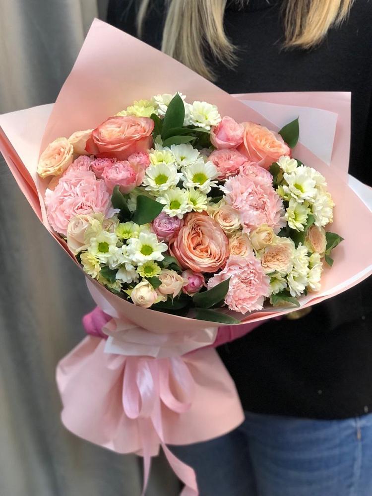 Букет цветов из: Гвоздики, Розы и Хризантемы в Восточном Забайкальского края