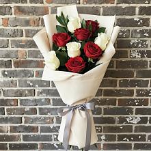 Букет цветов из:  Розы в Восточном Забайкальского края