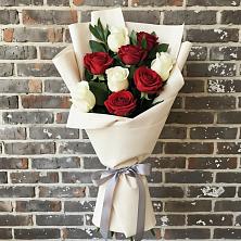 Букет цветов из:  Розы в Восточном Забайкальского края