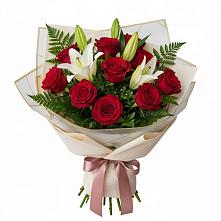 Букет цветов из:  Лилии и Розы в Восточном Забайкальского края