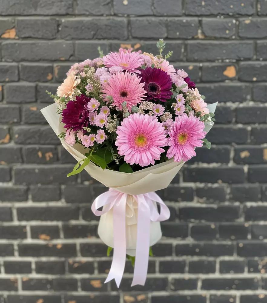 Букет цветов из: Герберы и Хризантемы в Восточном Забайкальского края