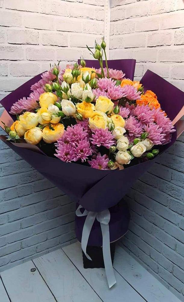 Букет цветов из: Хризантемы и Розы в Восточном Забайкальского края