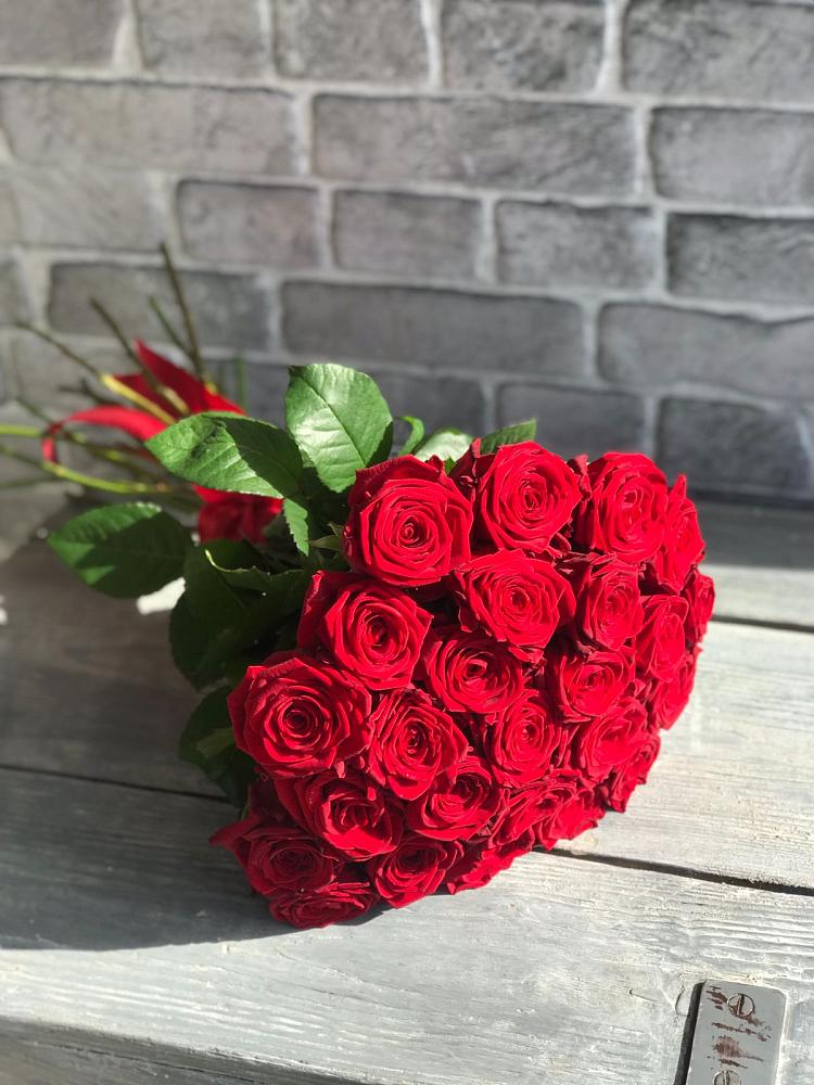 Букет Красные розы Фридом в Восточном Забайкальского края