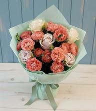 Букет цветов из:  Розы в Восточном Забайкальского края