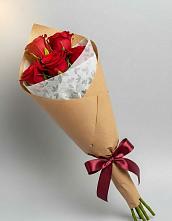 Букет цветов из:  Розы в Восточном Забайкальского края