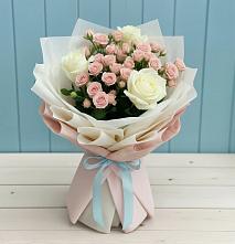 Букет цветов из:  Розы в Восточном Забайкальского края