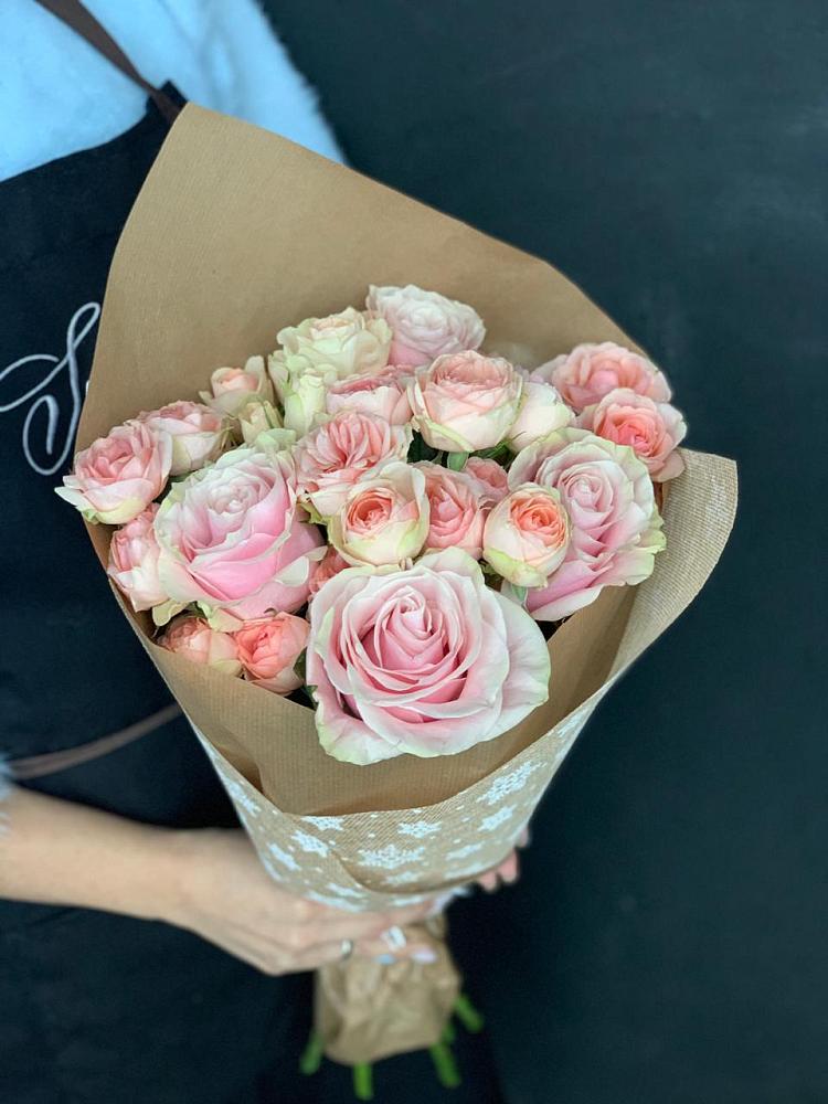 Букет цветов из: Хризантемы и Розы в Восточном Забайкальского края