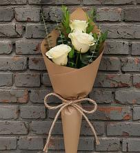 Букет цветов из:  Розы в Восточном Забайкальского края