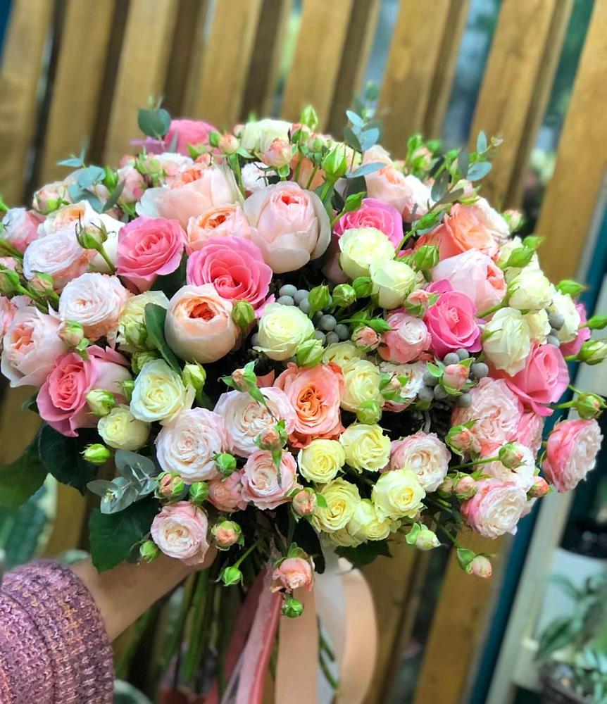 Букет цветов из: Розы в Восточном Забайкальского края