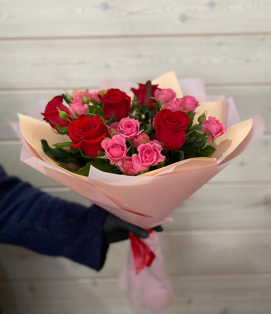 Букет цветов из: Розы в Восточном Забайкальского края