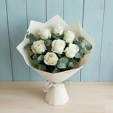Букет Белые розы в Эвкалипте в Восточном Забайкальского края