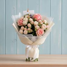 Букет цветов из:  Розы в Восточном Забайкальского края