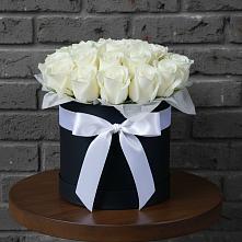 Цветочная композиция из Розы в шляпной коробке в Восточном Забайкальского края