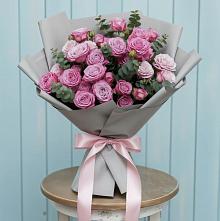 Букет цветов из:  Розы в Восточном Забайкальского края